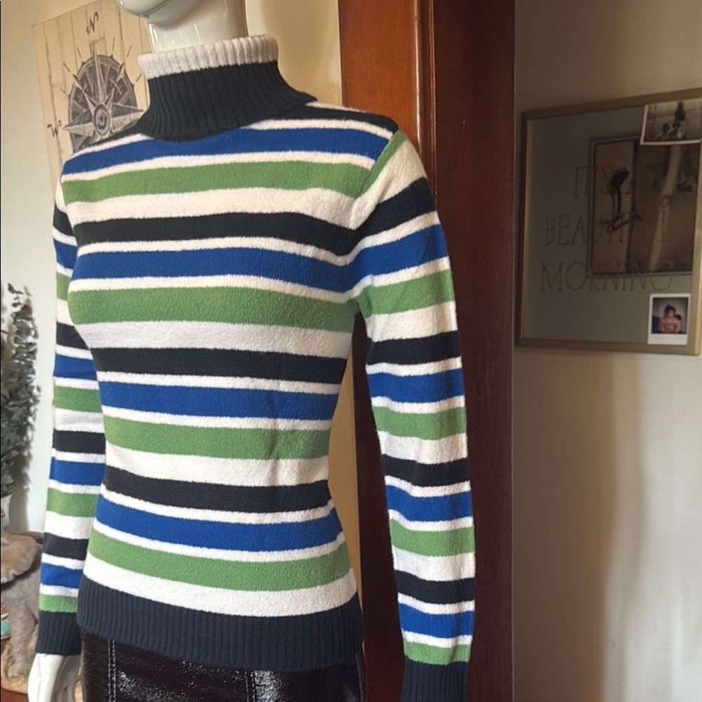 NWT northern reflections size smallStriped Women's Sweater - Blue, Green, White